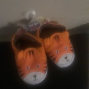 Baby shoes
